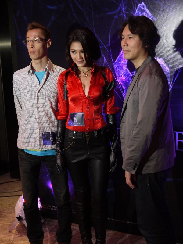 Nàng Ada Wong gợi cảm trong lễ ra mắt Resident Evil 6 - Ảnh 6