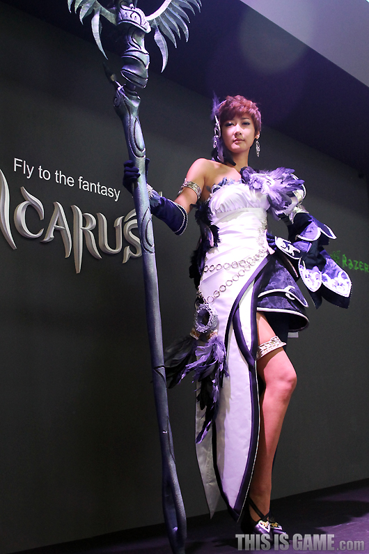 Gstar 2012: Cosplay Icarus - Ảnh 2