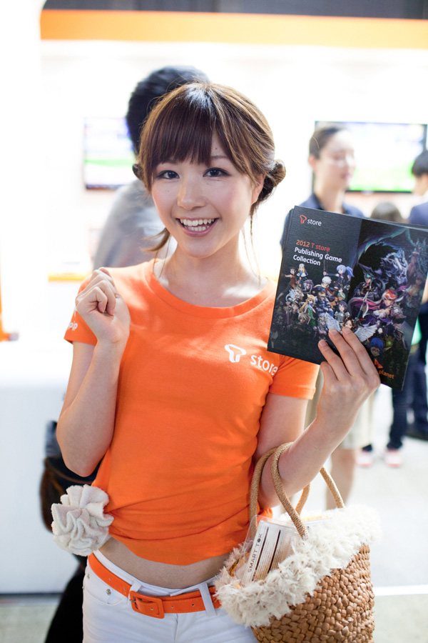 Ngắm dàn showgirl xinh đẹp tại Tokyo Game Show 2012 (3) - Ảnh 9