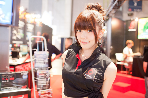 Ngắm dàn showgirl xinh đẹp tại Tokyo Game Show 2012 (4) - Ảnh 8