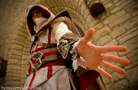 Sát thủ Ezio trong Assassin's Creed II cực đẹp trai - Ảnh 9