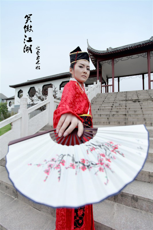 Vẻ đẹp nữ tính của Đông Phương Bất Bại - Ảnh 11