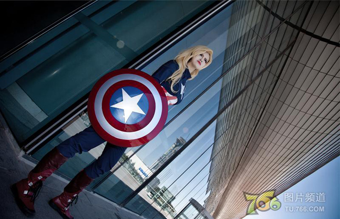 Captain America và Iron Man phiên bản nữ đại chiến - Ảnh 5
