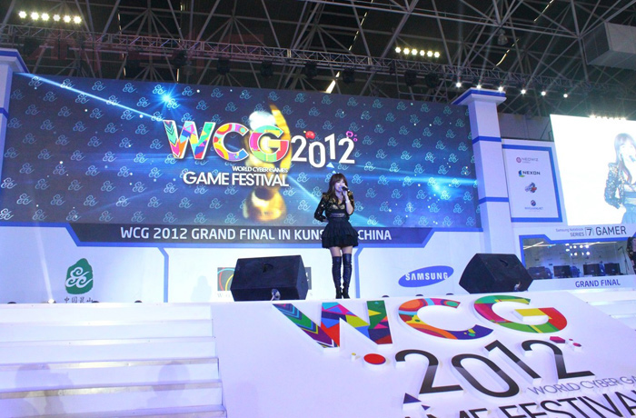 Thái Nghiên nhảy múa cực xung tại WCG 2012 - Ảnh 28