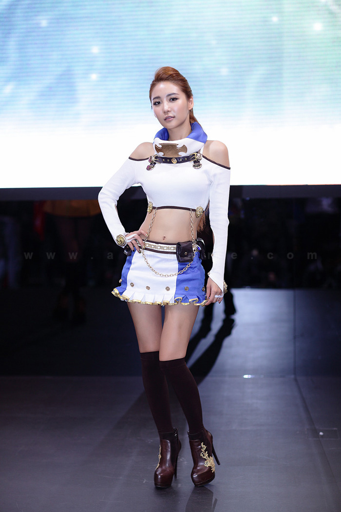 Showgirl G-star 2012: Bang Eun Young - Ảnh 7
