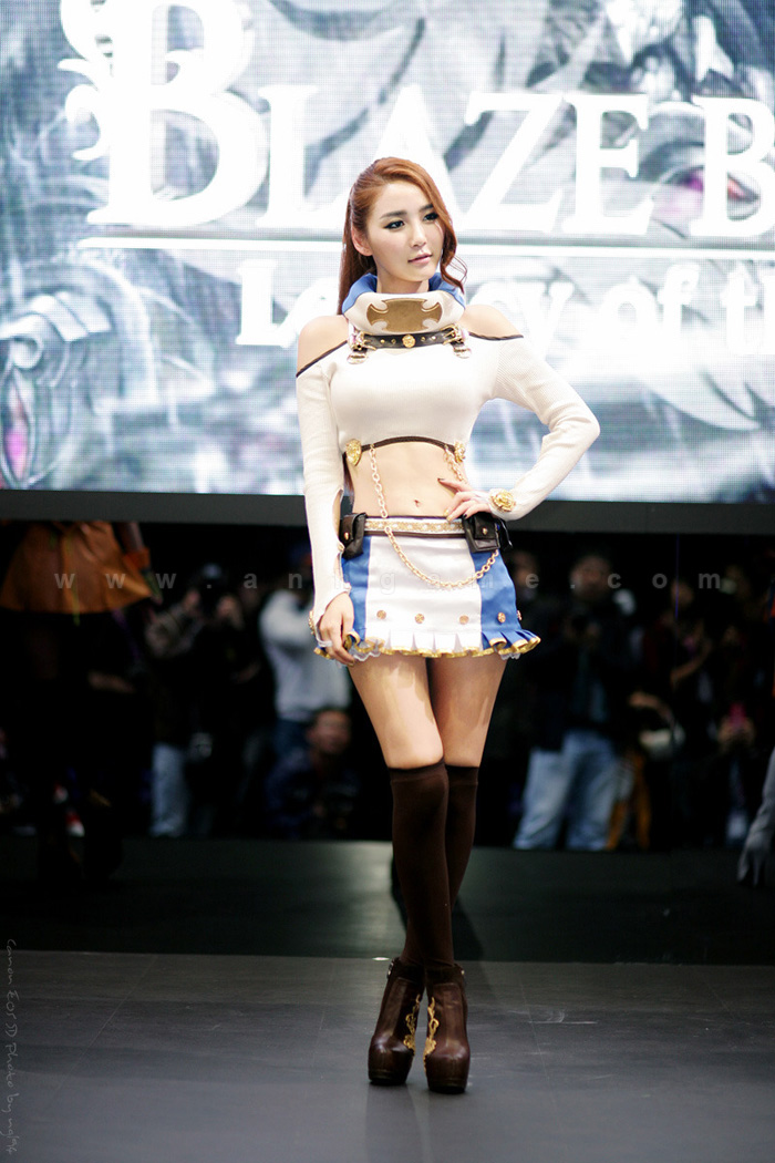 Showgirl G-star 2012: Bang Eun Young - Ảnh 42