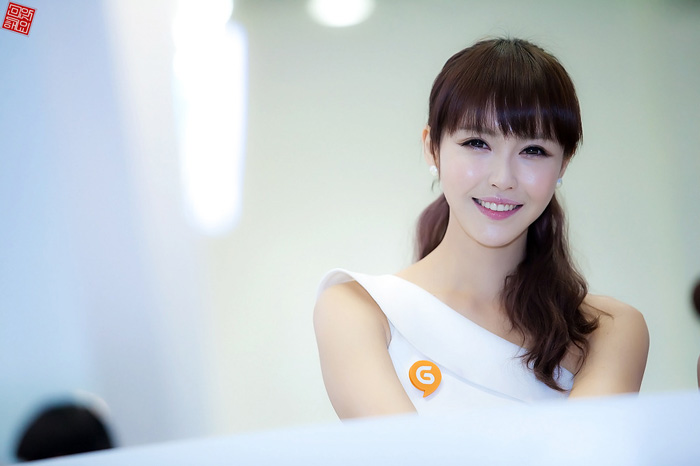 Showgirl G-star 2012: Kang Yui - Ảnh 3