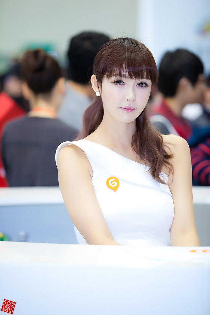 Showgirl G-star 2012: Kang Yui - Ảnh 6