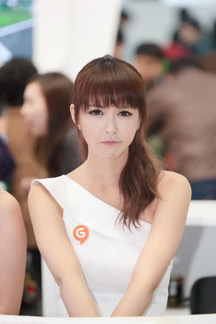 Showgirl G-star 2012: Kang Yui - Ảnh 19