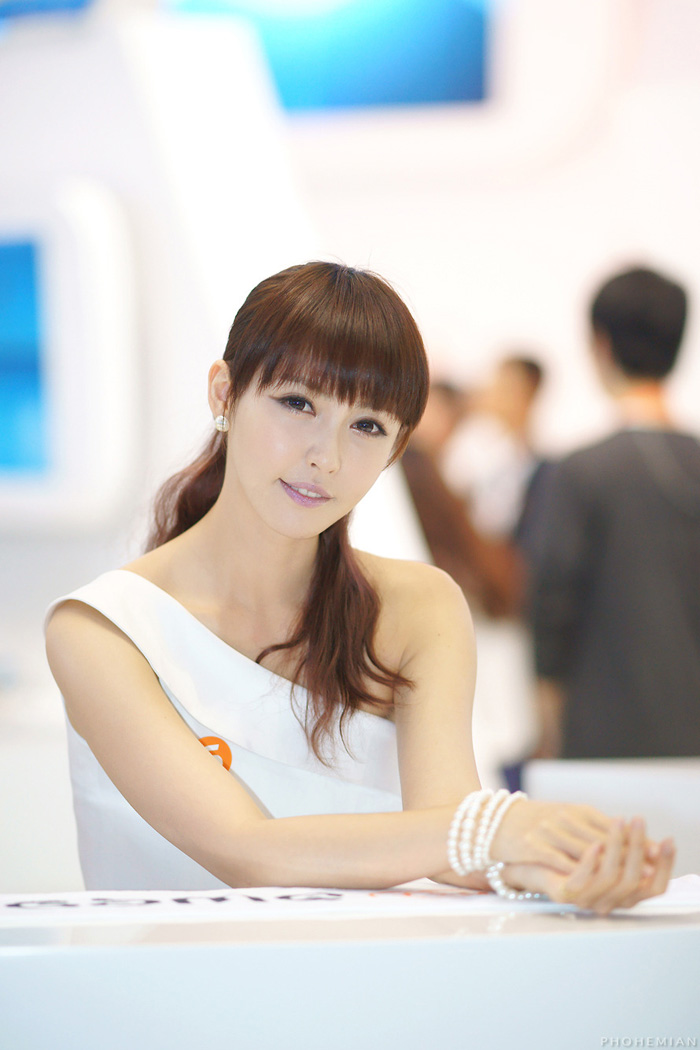 Showgirl G-star 2012: Kang Yui - Ảnh 29