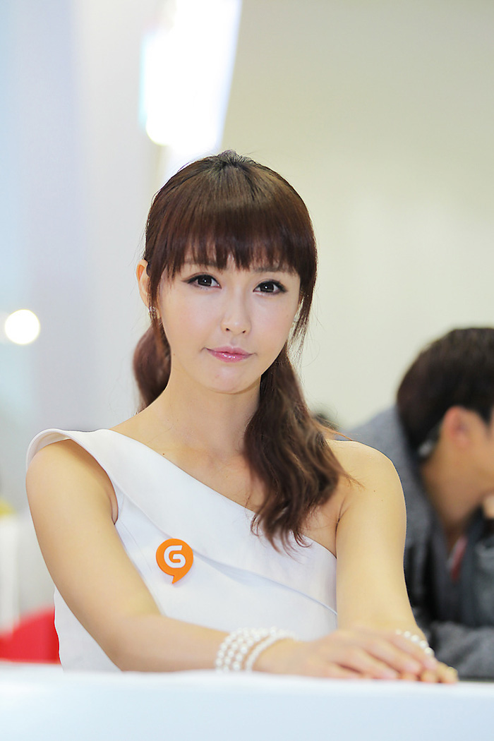 Showgirl G-star 2012: Kang Yui - Ảnh 39