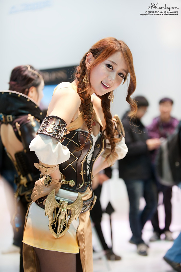 Showgirl G-star 2012: Han Chae Yee - Ảnh 38
