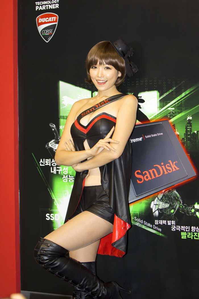 Showgirl G-star 2012: Lee Eun Hye - Ảnh 26