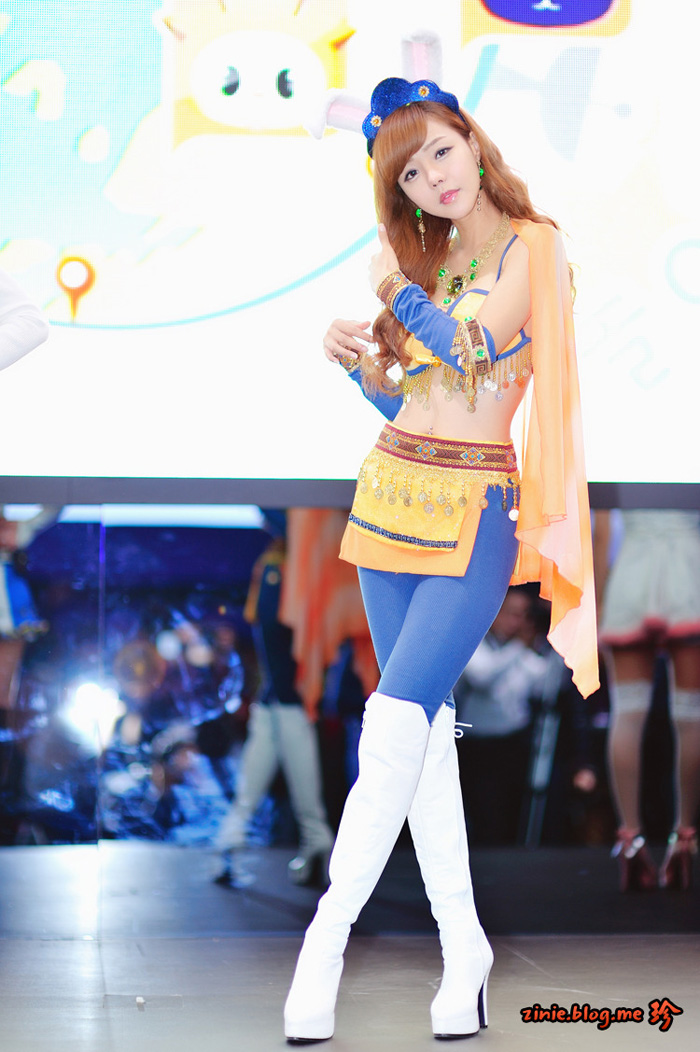 Showgirl G-star 2012: Seo Ji Ah - Ảnh 21
