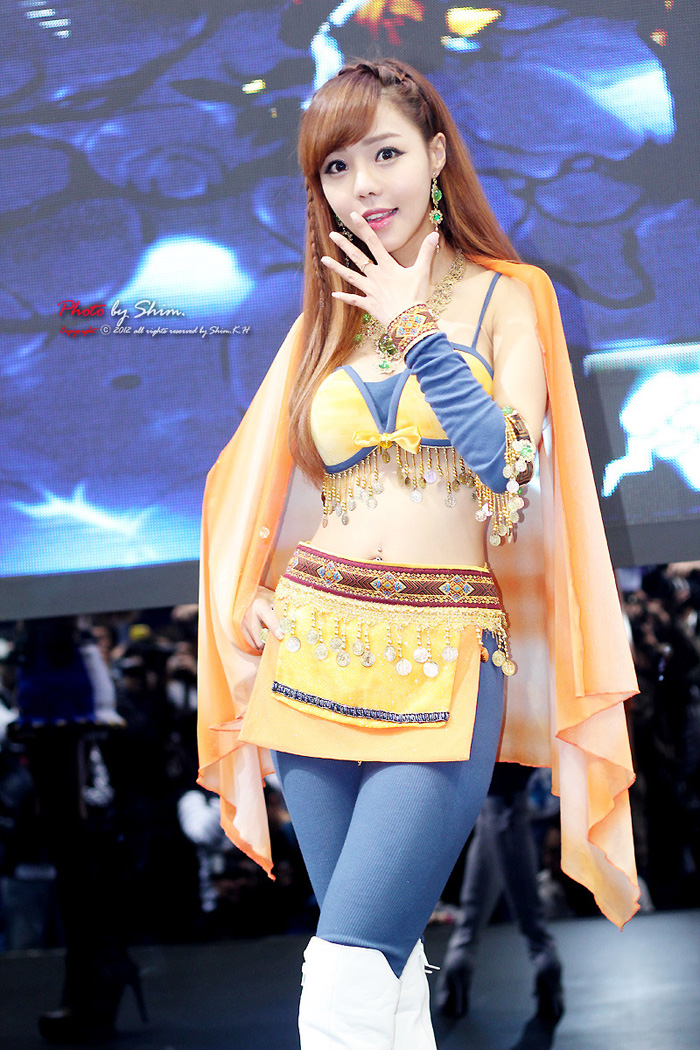 Showgirl G-star 2012: Seo Ji Ah - Ảnh 77
