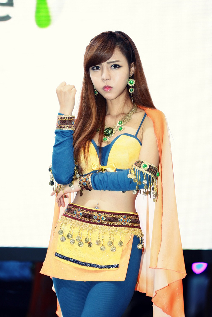 Showgirl G-star 2012: Seo Ji Ah - Ảnh 99