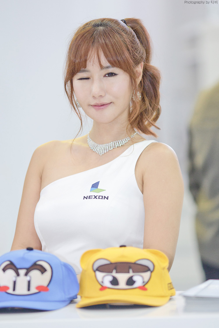 Showgirl G-star 2012: Song Ji Na - Ảnh 29