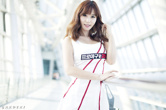 Showgirl G-star 2012: Song Ji Na - Ảnh 30