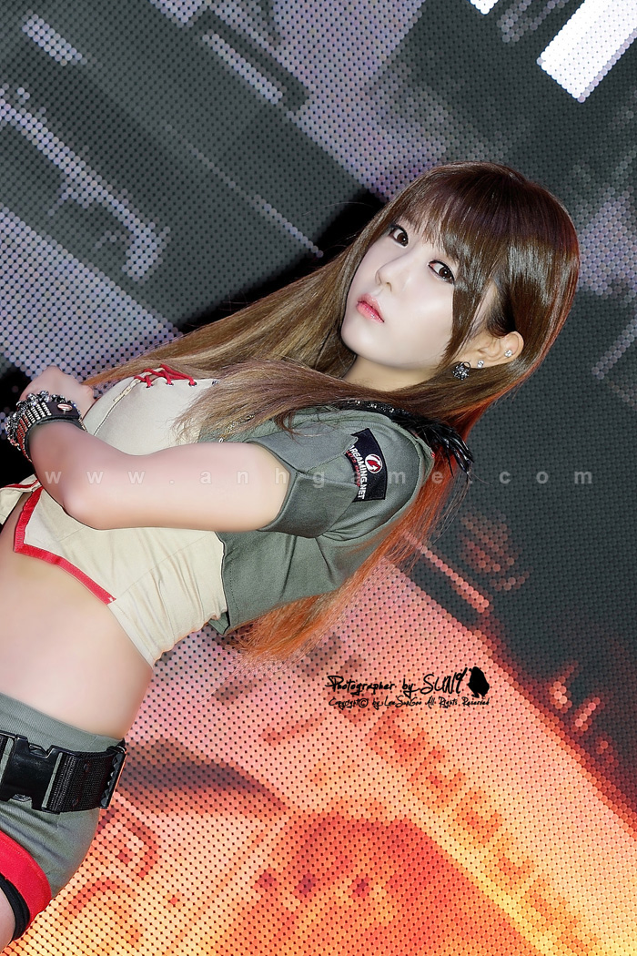 Showgirl G-Star 2012: Heo Yoon Mi - Ảnh 19