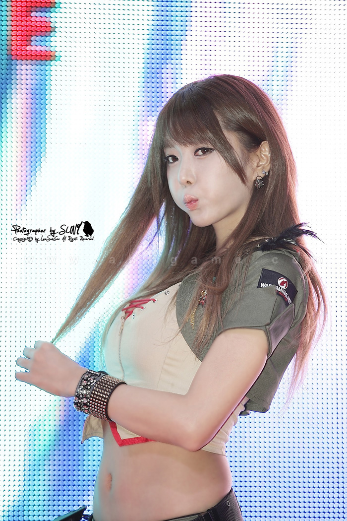 Showgirl G-Star 2012: Heo Yoon Mi - Ảnh 90