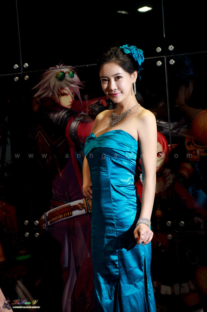 Showgirl Dungeon & Fighter Festival 2012: Min Soo Ah - Ảnh 3
