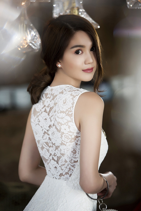 Ngọc Trinh lại khoe nhan sắc gợi cảm "chết người" - Ảnh 3