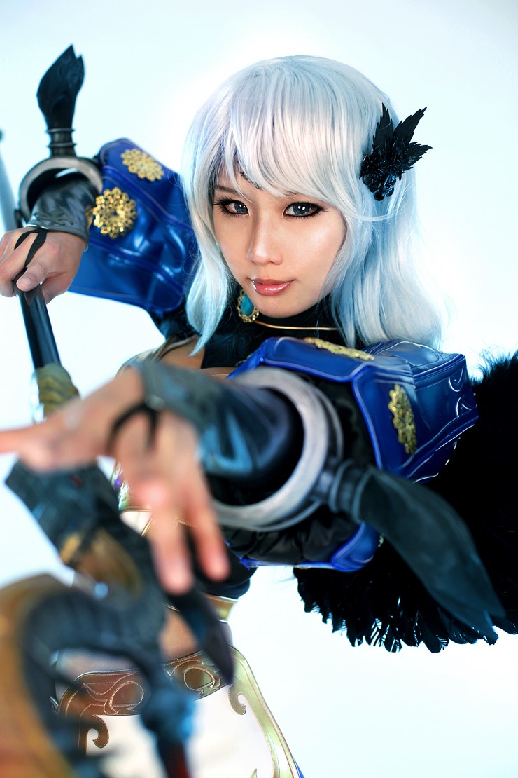 Tasha quyến rũ với cosplay Guardian trong E.O.S - Ảnh 2