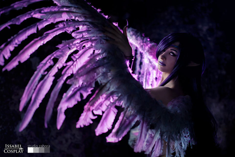 Issabel quyến rũ với cosplay Thiên Thần Sa Ngã - Ảnh 3
