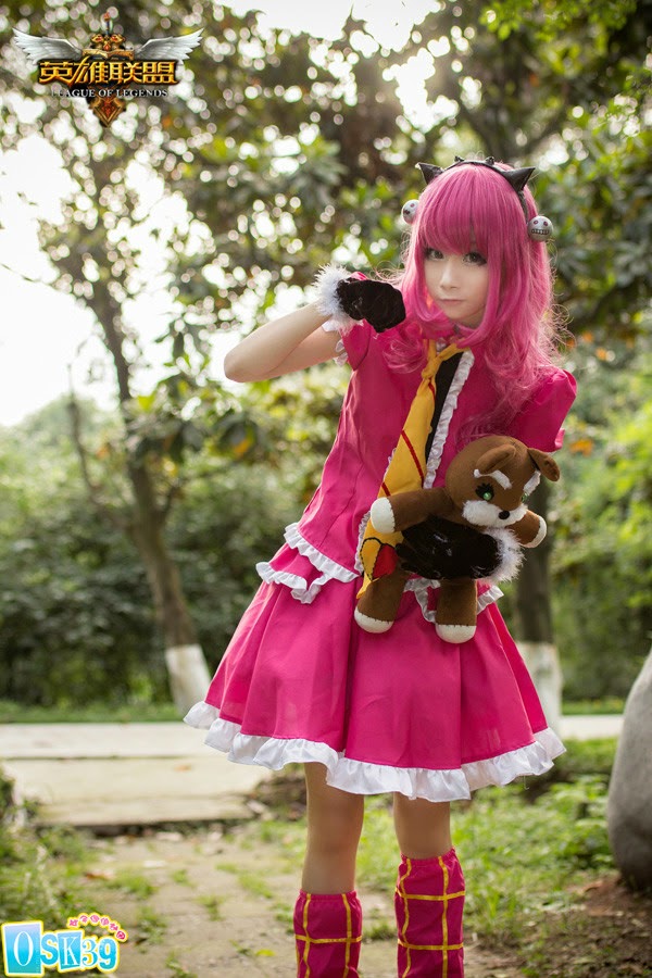 Thêm một bộ cosplay đẹp về "cô bé bóng tối" Annie - Ảnh 4