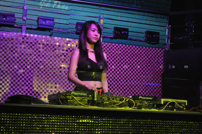Nữ DJ xinh đẹp tại Thiên Long Anh Hùng Hội - Ảnh 5