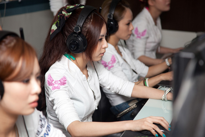 Biệt đội "PB Girls" của Point Blank Online - Ảnh 5