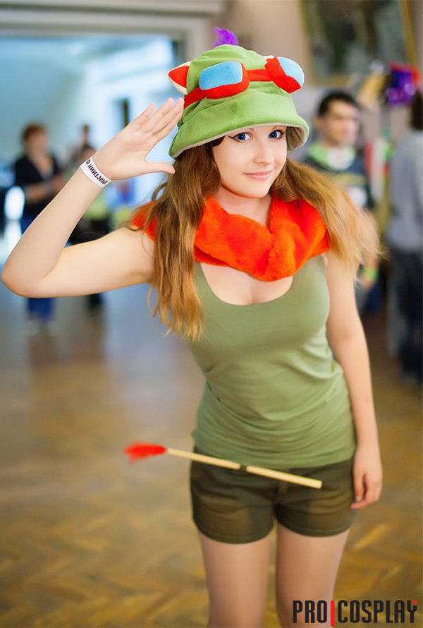 Cosplayer Nga gợi cảm với cosplay Teemo - Ảnh 3