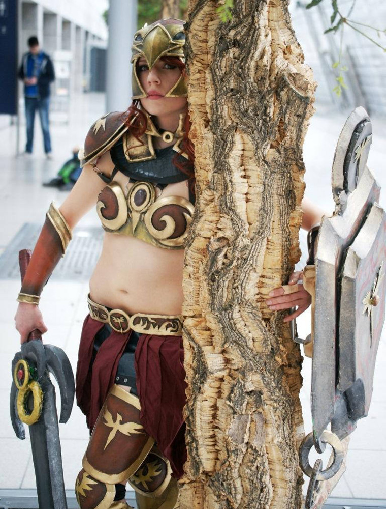 Cosplay Leona Chiến Thần cực ấn tượng của Fawkes - Ảnh 9