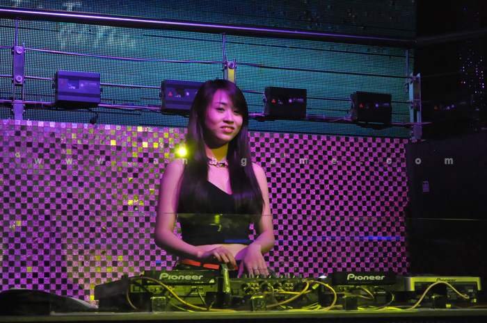 Nữ DJ xinh đẹp tại Thiên Long Anh Hùng Hội - Ảnh 7