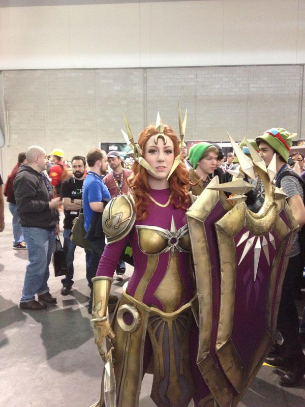 Ngất ngây với cosplay Leona "đẹp như mơ" - Ảnh 11
