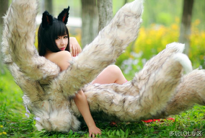 Vẻ đẹp ma mị của hồ ly chín đuôi Ahri - Ảnh 4