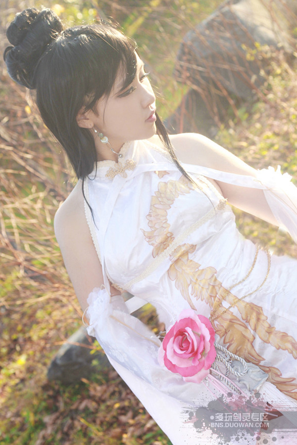 Cosplay NPC trong Blade & Soul đẹp như tiên nữ - Ảnh 1