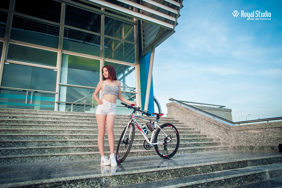 Cô giáo tiểu học Lê Vân