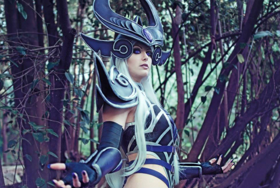 Ngắm cosplay Syndra cực quyến rũ của Kinpatsu - Ảnh 4