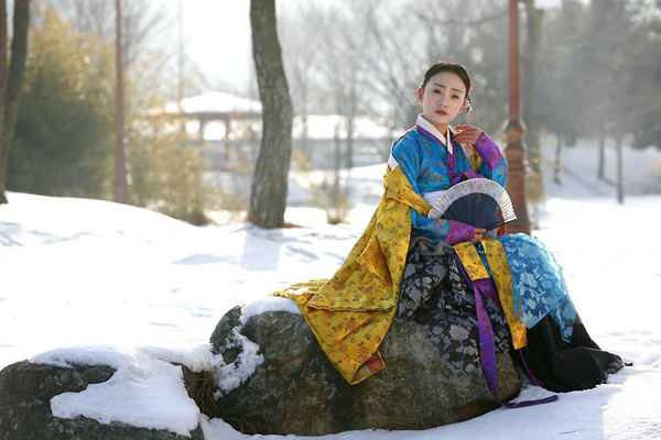 Miyuko xúng xính trong trang phục Hanbok - Ảnh 39