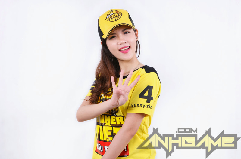Ngắm bộ ảnh đẹp mê ly của "nữ hoàng cổ động" Thúy Vi - Ảnh 88