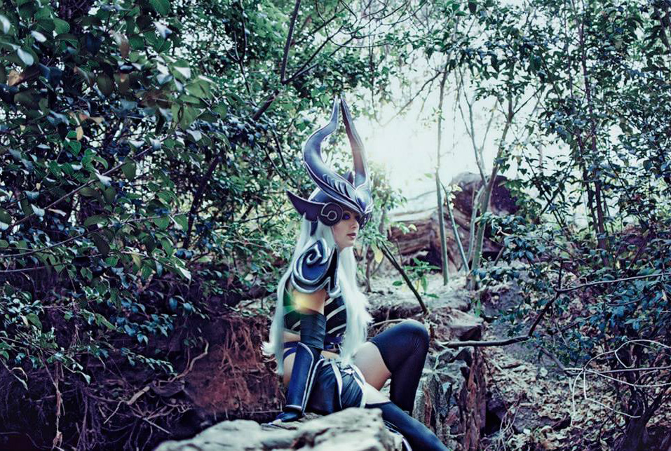 Ngắm cosplay Syndra cực quyến rũ của Kinpatsu - Ảnh 6