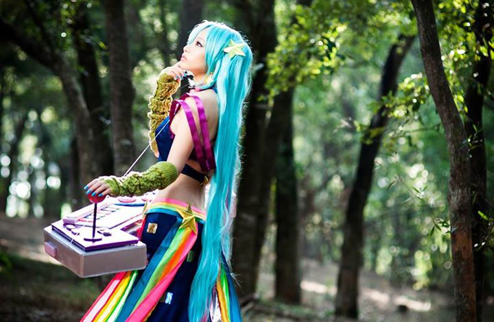 Cosplay Sona Giả Lập siêu gợi cảm và quyến rũ - Ảnh 8