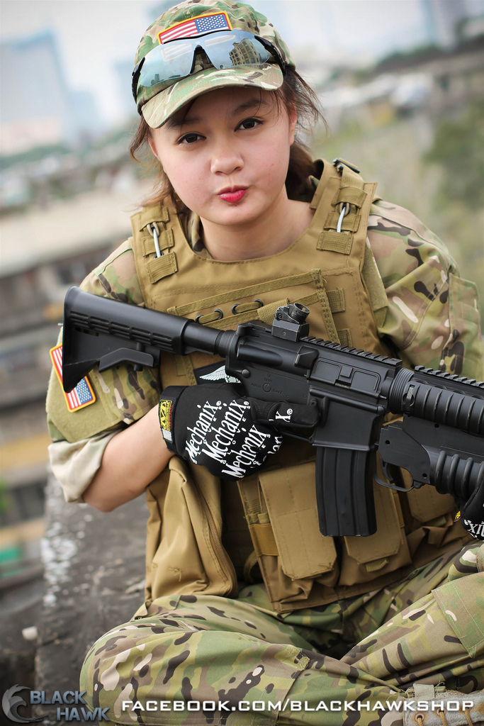 Bộ ảnh cosplay kiểu quân đội tuyệt đẹp của coser Việt - Ảnh 10