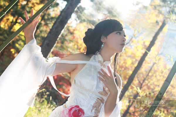 Cosplay NPC trong Blade & Soul đẹp như tiên nữ - Ảnh 1