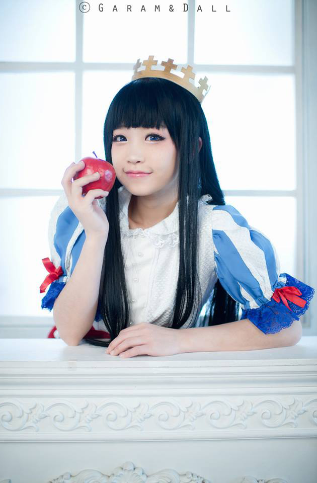 Tomia khoe cosplay Bạch Tuyết cực ấn tượng - Ảnh 2