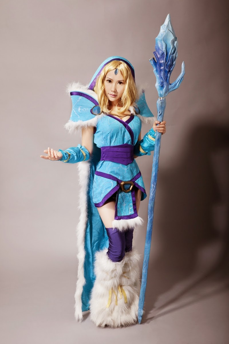 Ngắm loạt cosplay "bốc lửa" của DotA 2 Trung Quốc - Ảnh 4
