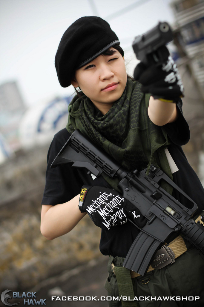 Bộ ảnh cosplay kiểu quân đội tuyệt đẹp của coser Việt - Ảnh 5