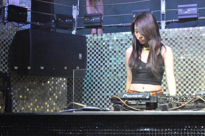 Nữ DJ xinh đẹp tại Thiên Long Anh Hùng Hội - Ảnh 15