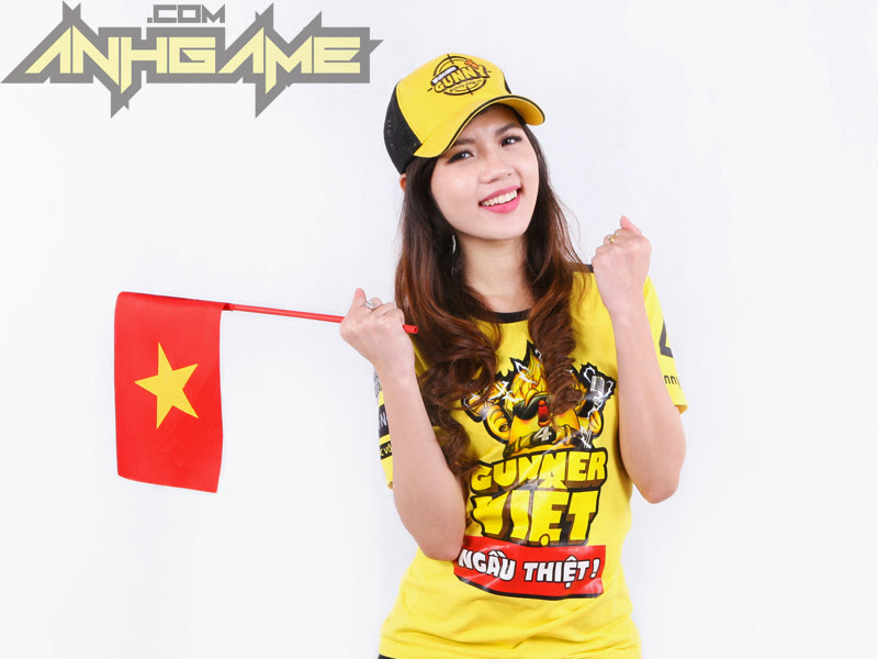 Ngắm bộ ảnh đẹp mê ly của "nữ hoàng cổ động" Thúy Vi - Ảnh 3
